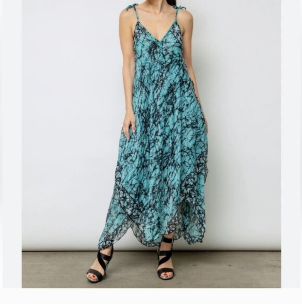 Soft Surroundings Asymmetrical Dress in Blue and Black